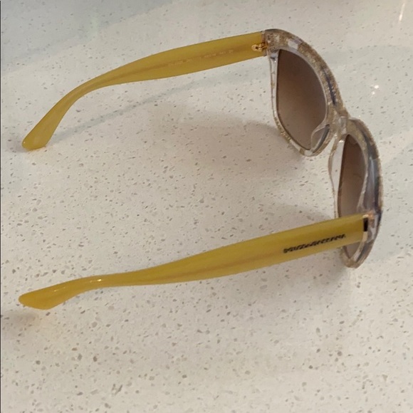 Dolce & Gabbana lace sunglasses - Picture 4 of 7